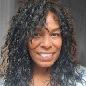 Meet your Posher, Paula